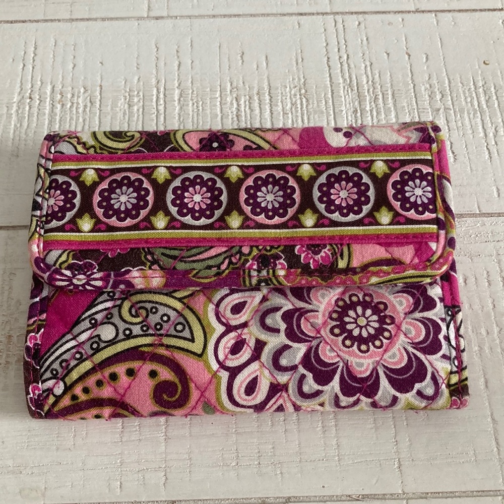 Petite Trifold Wallet in Very Berry Paisley